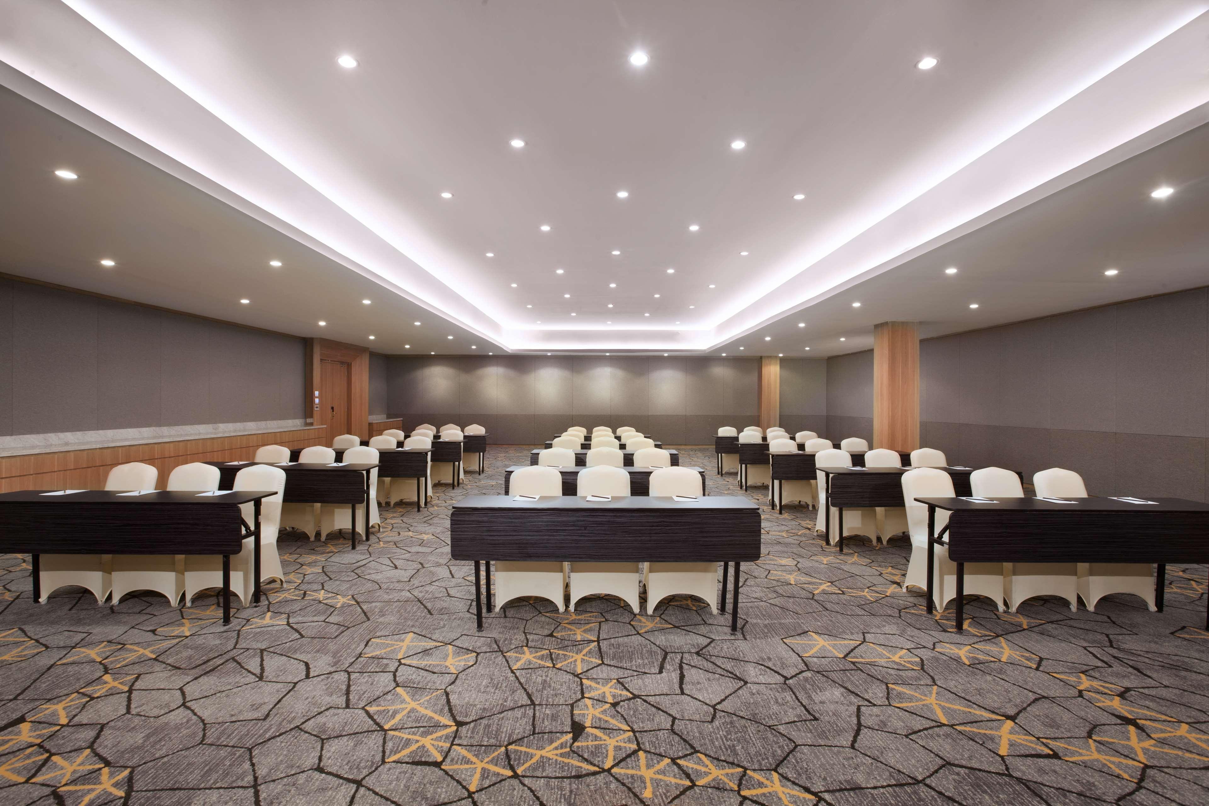 Aiho Hotel Medan Zewnętrze zdjęcie