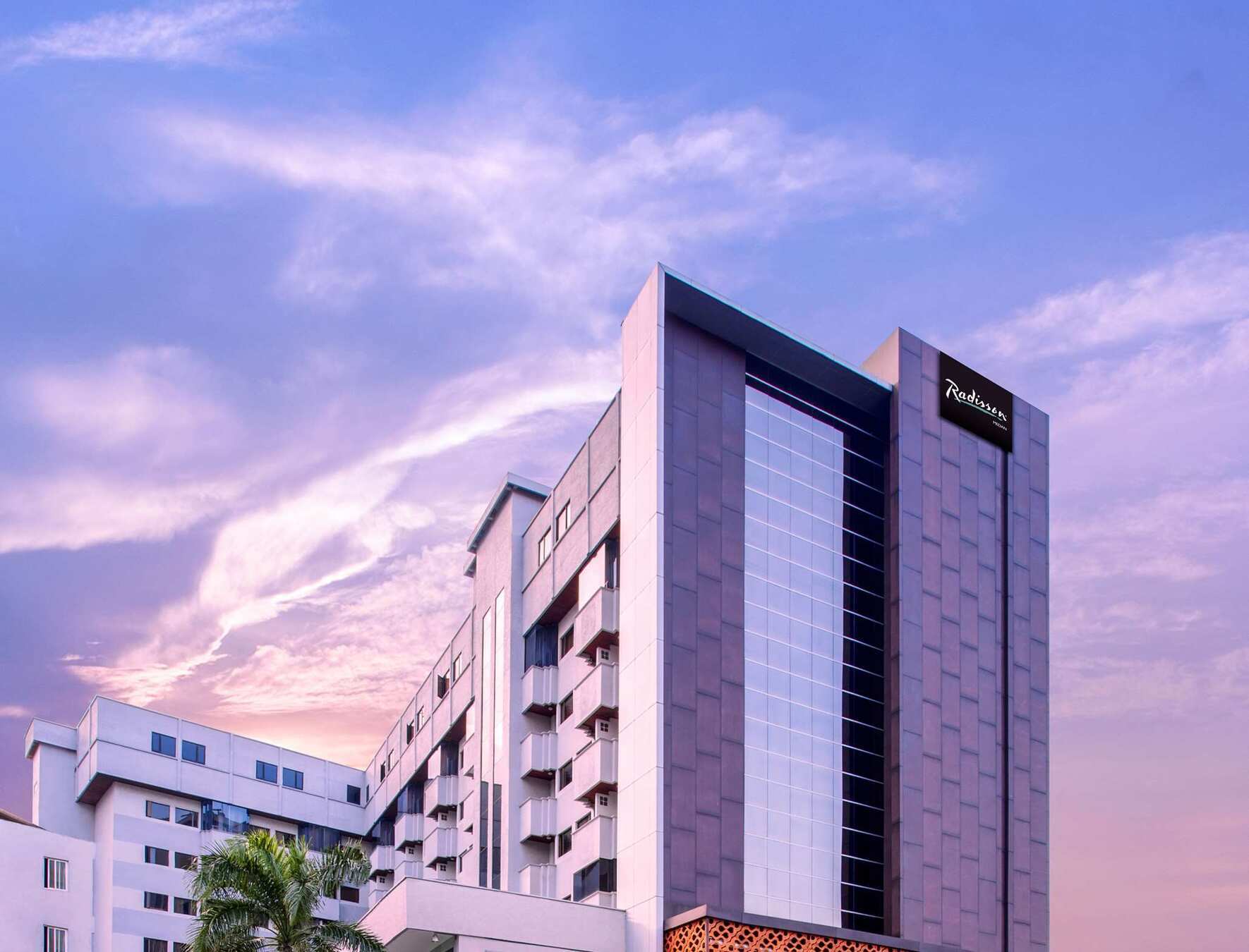 Aiho Hotel Medan Zewnętrze zdjęcie